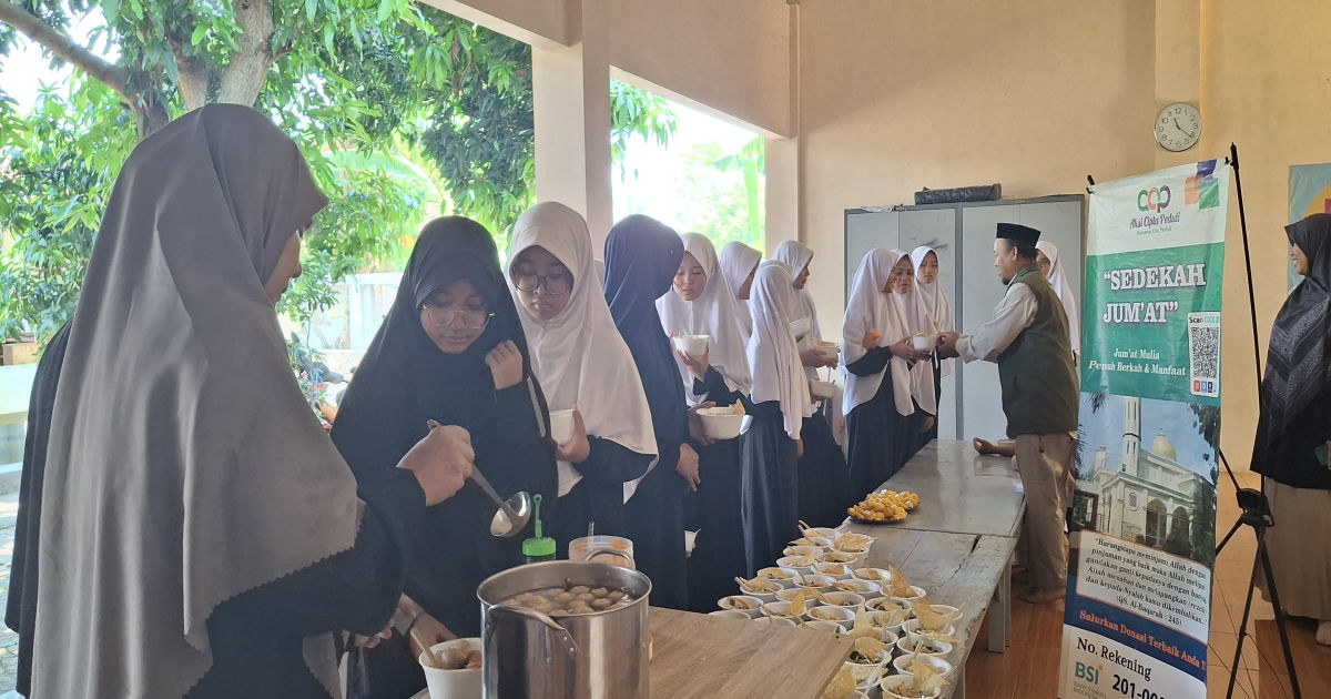 JUM’AT BERKAH: Bersama Santri Penghafal Al-Qur’an