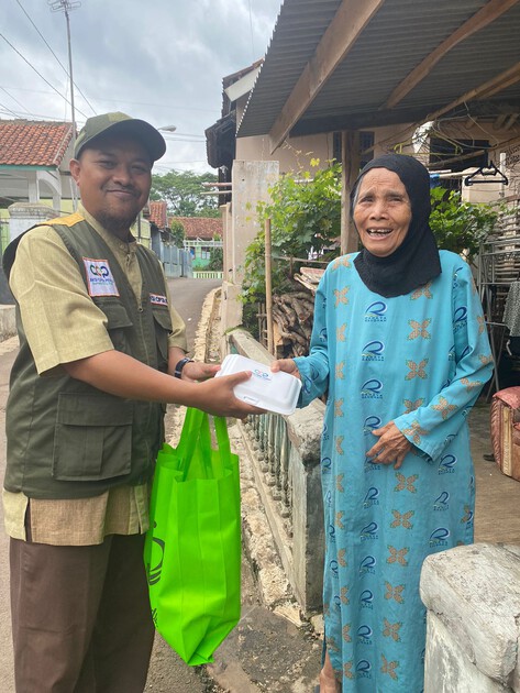 Senyum Bahagia dihari Jum’at